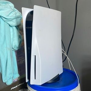 It has everything to it and a l year warranty